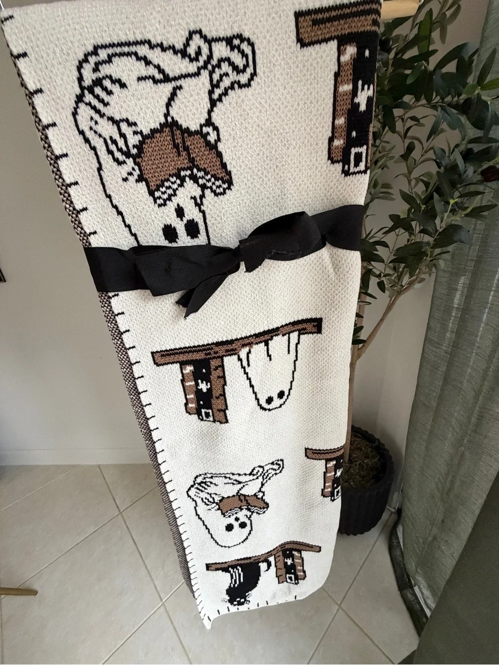 Viral Ghost Reading a Book with Cats Halloween Blanket